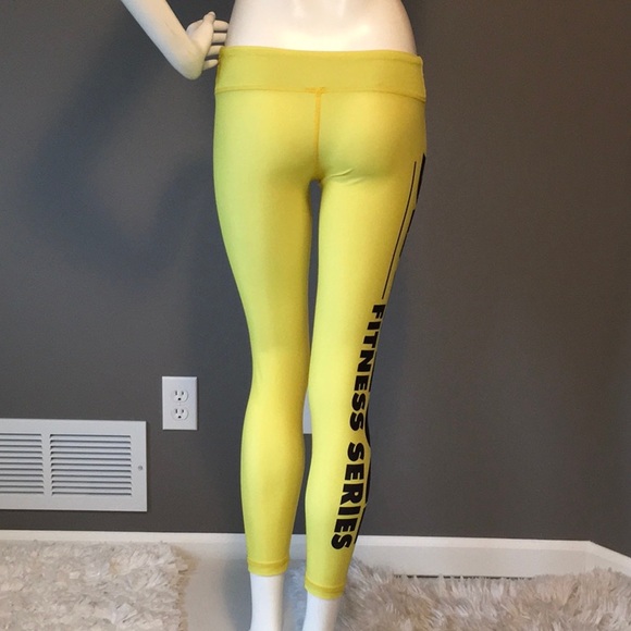 Stylish Yellow Leggings - Picture 5 of 8